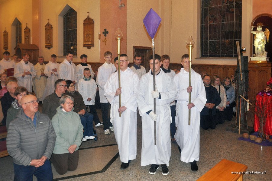 67 Procesja do ciemnicy.jpg